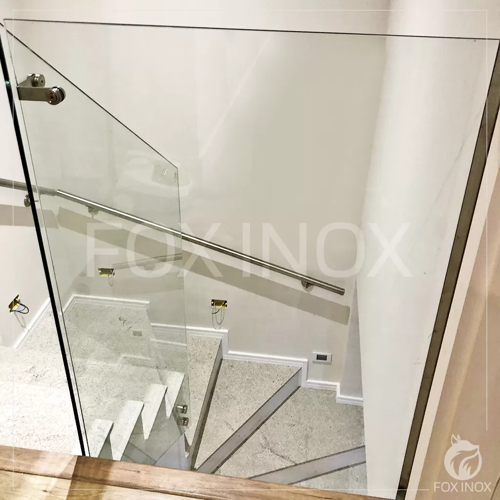 guarda-corpo-vidro-botton-inox-galeria-10-1024x1024